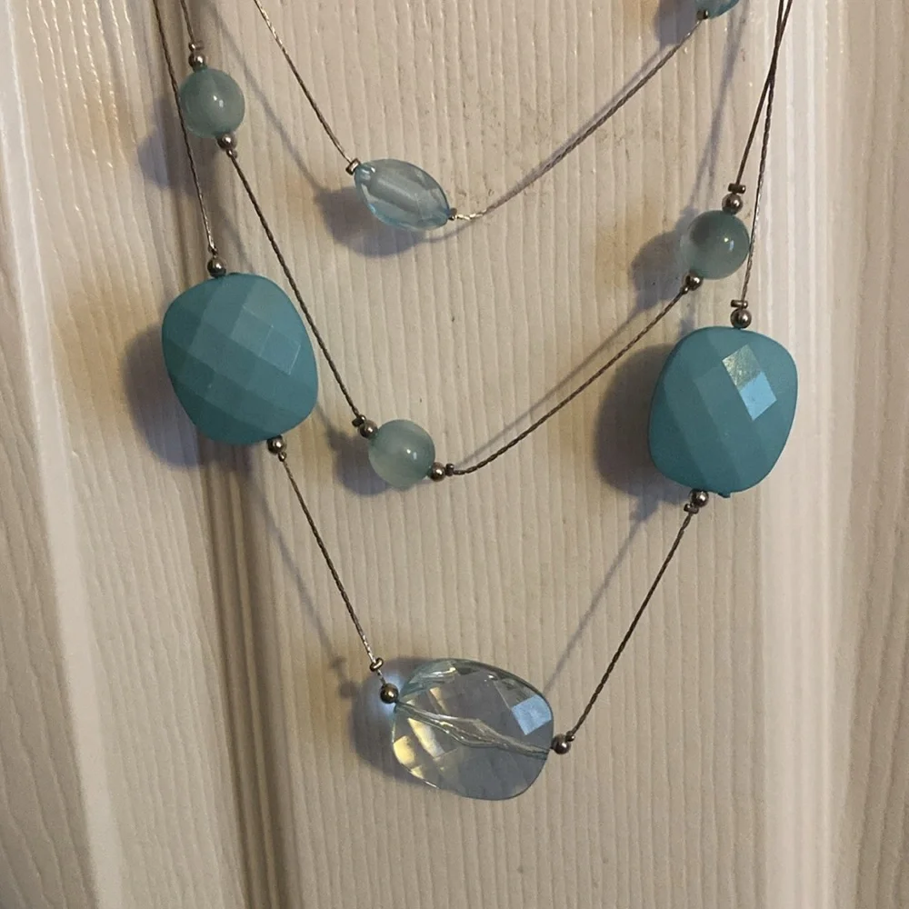 Kohl’s Spring Blue Layered Necklace - Picture 6 of 7